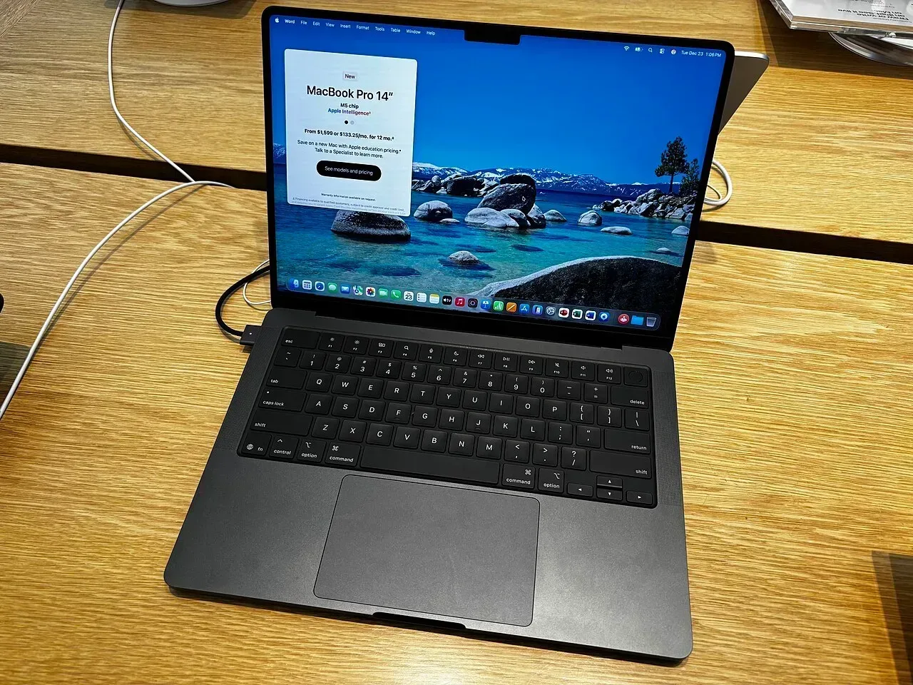 Apple MacBook Pro 14 (M5 Pro, 2026)