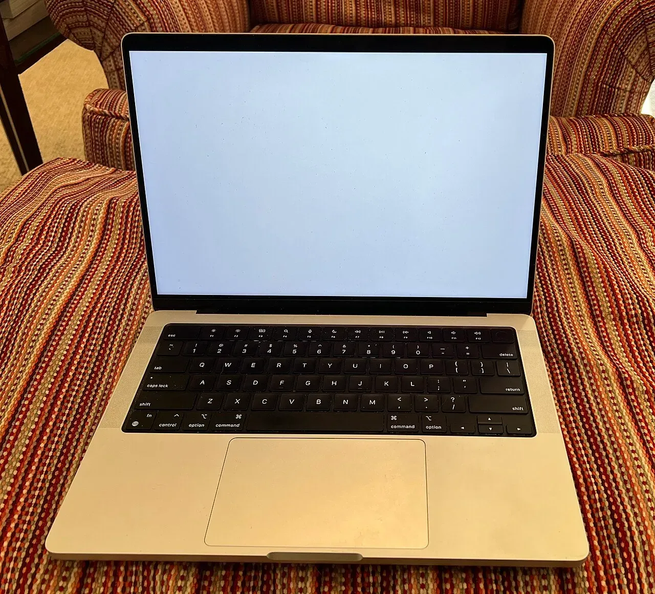Apple MacBook Pro 16 (Intel, 2019)