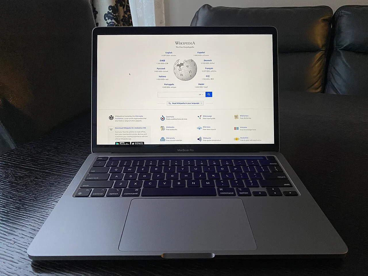 Apple MacBook Pro 13 (M2, 2022)