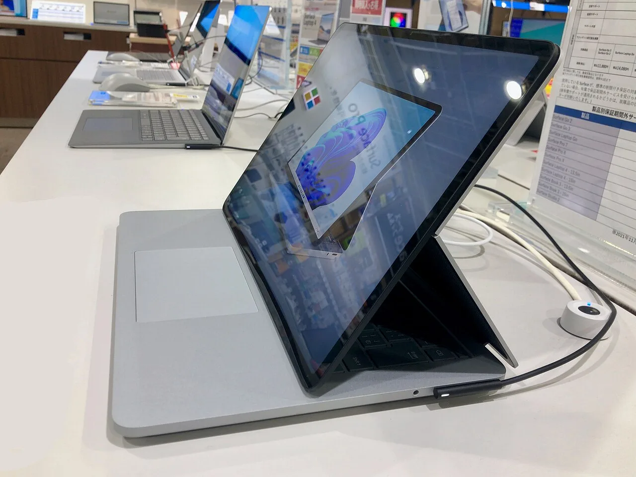 Microsoft Surface Laptop Studio 2 (i7-13700H, RTX 4060)